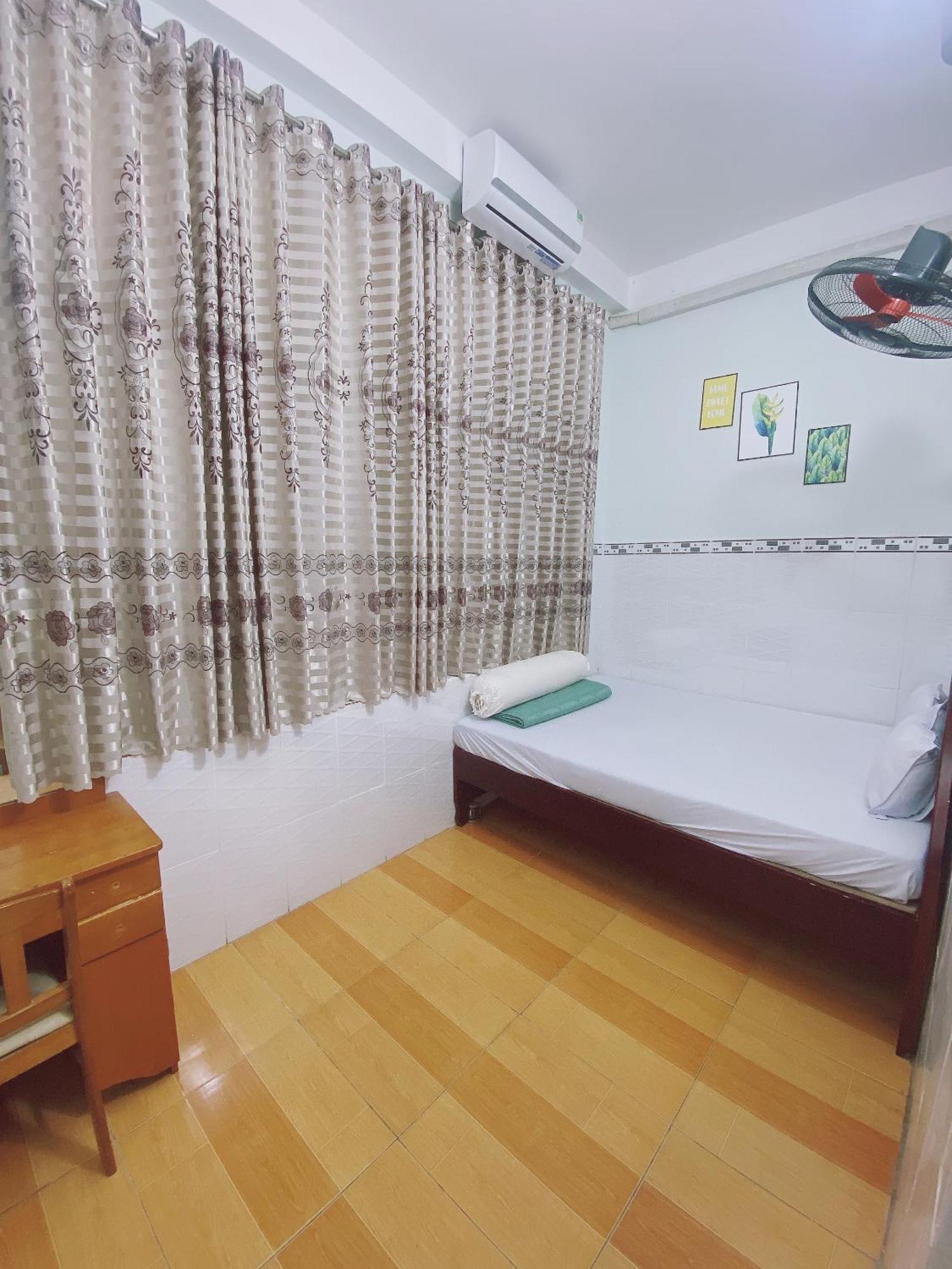 Nha Nghi Cam Tien 2 Hostel Ha Tien Exterior photo